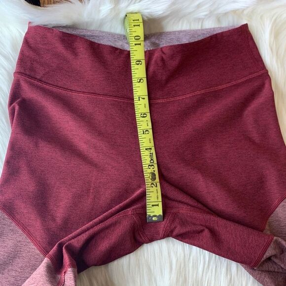 Outdoor Voices Tri-Color Springs Burgundy Red Athletic 7/8 Leggings Size Medium - Picture 8 of 10